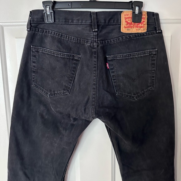Levi’s 501 Jeans - Picture 7 of 10